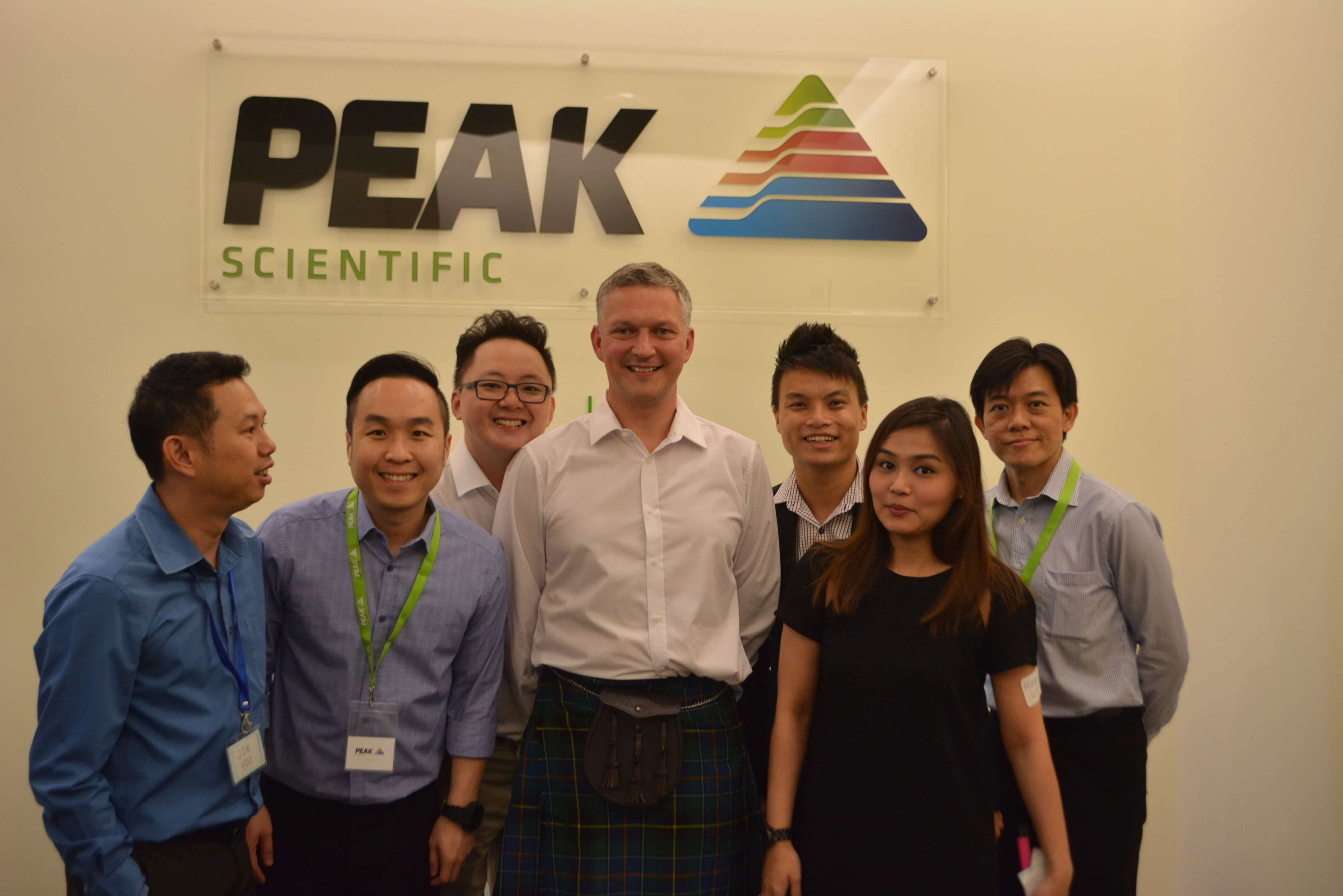 Singapore office Peak gas generators