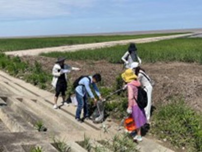 PEAK China Beach Clean Up